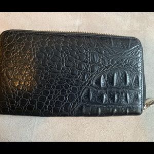 Furla zip wallet